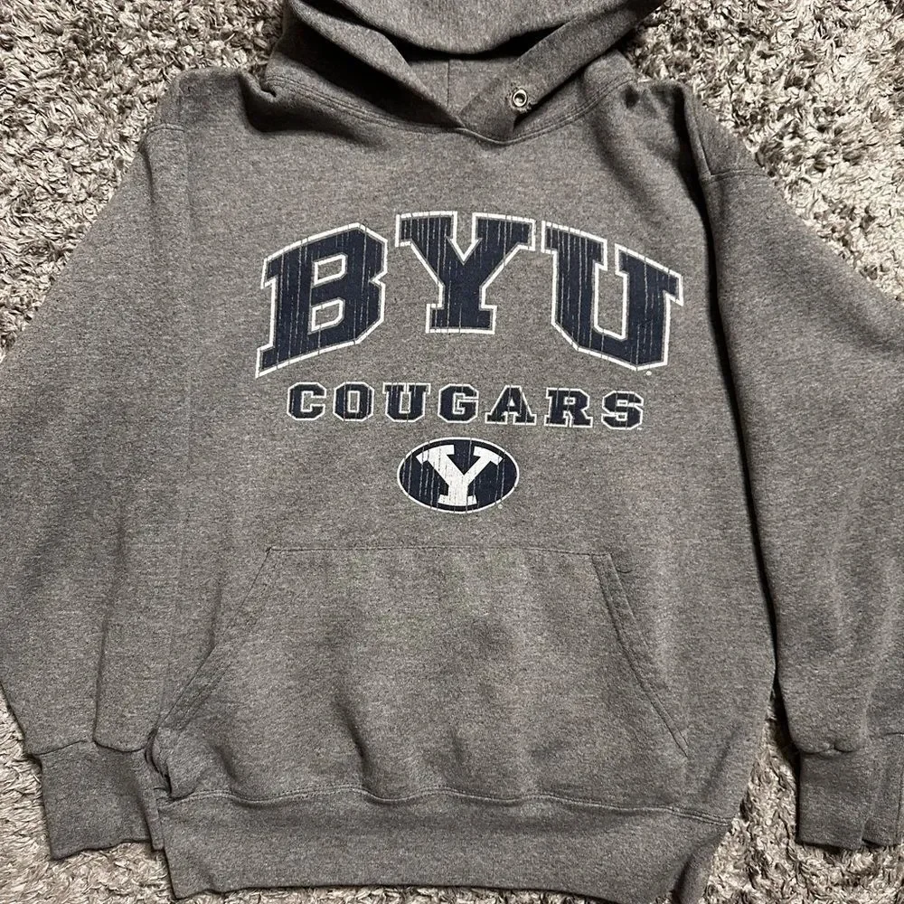 Vintage BYU Cougars Hoodie